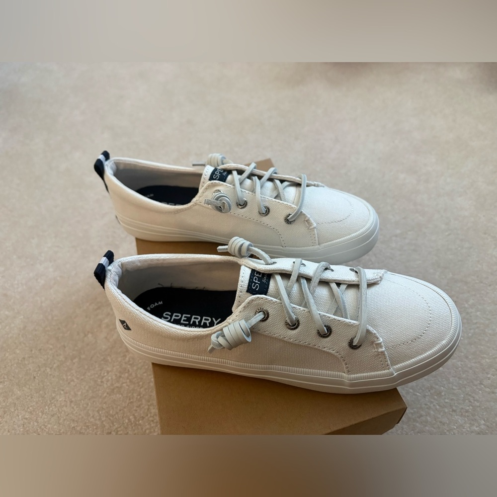 Sperry White Crest Vibe Sneaker - Picture 3 of 7